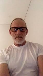 Experienced Bass Players Sharing Their Passion