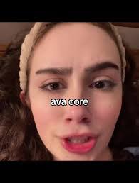 Ebony Marsh's Instagram, Twitter & Facebook