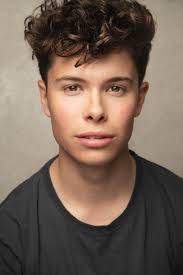 Sam Seabrook Actor represented by Lois Harvey (HSA)