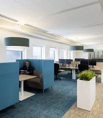 Ich habe 11 ideen für ein modernes büro gesammelt, von denen du dich inspirieren lassen und ganz nebenbei deine produktivität steigern kannst. 110 Buro Einrichten Ideen Arbeitsplatz Schreibtisch Ideen Buro Eingerichtet Einrichtung Arbeitszimmer Einrichten