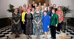 Luminaires' “Everything's Coming Up Roses” Shines, Raises Over $150,000 for  Doheny Eye Institute”