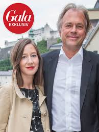 Thomas Hengelbrock Johanna Wokalek So Tickt Deutschlands Spannendstes Kunstlerpaar Gala De