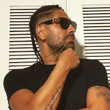 Connect'r helped me find my cofounder and get matched with alumni who gave me advice tailored to my needs. Connect R O Noapte Linistita Facebook