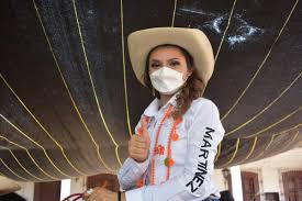 Steph gómez de 30 años, perdió la batalla contra el coronavirus este martes 1 de junio. Wbi 6d8qibubwm
