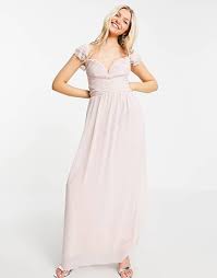 Abbigliamento giovane e per tutte le tasche, scopri i tantissimi abiti da cerimonia dallo stile unico ad vestiti eleganti scontati fino al 60% scegli la taglia, il modello ed il colore del tuo splendido vestito elegante sul portale di abbigliamento più popolare e. Vestiti Cerimonia Vestiti Cerimonia Lunghi Corti Asos