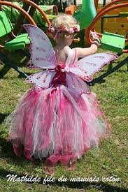 Mais, quelque chose me dit qu'amélia, son joli tutu et son chapeau vont faire une jalouse… très sympa ce petit tuto, merci ! Matidfildumauvaiscoton Over Blog Com Deguisement Princesse Robe De Princesse Fillette Deguisement Halloween Fille
