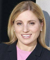 American gymnast who won the 1996 olympic team gold in gymnastics, despite having a sprained ankle. Top 6 Quotes By Kerri Strug A Z Quotes
