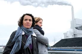 Bald darauf finden jugendliche seine leiche am elbufer. Tatort Folge 1156 Hetzjagd Tatort Fans