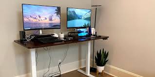 When you have to set two systems on a single it is one of the best standing desks for dual monitors you can order because it is quite elegant, but it also has got all the features of being best. Best Standing Desks Of 2021