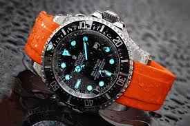 The rolex submariner is an incredibly versatile watch, and a new strap can help it express your individual taste. The 10 Best Rubber Watch Straps Hiconsumption