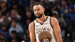 史蒂芬·库里迟迟不续约勇士的真正原因：灵活签约正在改写NBA巨星的忠诚规则