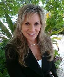 Elizabeth Berkowitz's Instagram, Twitter & Facebook