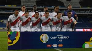 Los seguidores de ambos países lucieron las camisetas de su selección y alentaron en cada momento a sus equipos. Peru Vs Colombia El Posible 11 De La Blanquirroja Con Un Cambio En Defensa Por Fecha 3 Del Grupo B De La Copa America 2021 Rpp Noticias