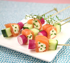 Recette Mini Brochettes Fraicheur Au Rondele Ail De Garonne Recette Mini Brochettes Brochette Recettes De Cuisine
