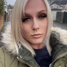 Emma Cheeseman's Instagram, Twitter & Facebook