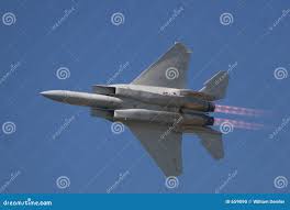 F15 en vuelo foto de archivo. Imagen de posquemador, chorro