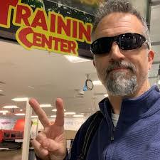 Shawn Scheel's Instagram, Twitter & Facebook