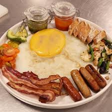 Maybe you would like to learn more about one of these? Ostrich Eggs Are 16 Times Bigger Than Chicken Eggs Video Food Healthy Recipes Egg Recipes