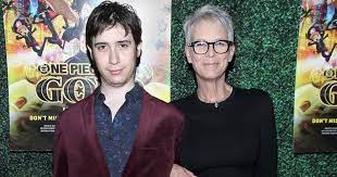 Jamie lee curtis has revealed that her child with her husband christopher guest is transgender. Taevezgzps8xam