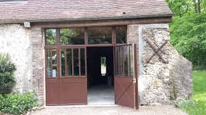 Verriere D Atelier A L Ancienne Te Et Corniere Porte Coulissante Grange Porte Grange