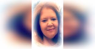 Tracy Baxter's Instagram, Twitter & Facebook