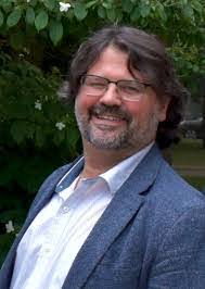 Justin Linton's Instagram, Twitter & Facebook