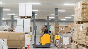 Digitec is switzerland's online market leader in the fields of it, consumer electronics and telecommunication. Digitec Galaxus Eroffnet Lager Fur Xxl Waren Und Baut Neues Fur Mini Produkte It Markt