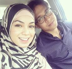Nad zainal dakwa tidak logik bercinta dengan remy ishak. Hadir Ke Kursus Perkahwinan Nad Zainal Azwan Kombos Akan Kahwin Tak Lama Lagi
