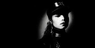 This song is so relaxing. The Music in the 90s will always rule🔥🔥*