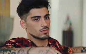 Maybe you would like to learn more about one of these? Foto Rambut Zayn Malik Gaya Foto Selfie