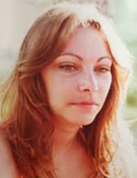 Traci Walters's Instagram, Twitter & Facebook