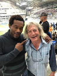 De la darka, des scoops, des infos médias, du show et bien. Rene Malleville On Twitter J Ai Rencontre Mon Pote Ludo Qui Joue A Salles Sur L Hers Mon Village