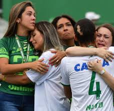 Brasilianisches fußballteam af chapecoense verunglückt. Chapecoense Bewegendes Erstes Spiel Nach Dem Flugzeugabsturz Welt