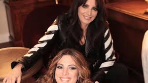 Nena und ihre tochter larissa kerner sitzen derzeit bei „the voice kids in der jury. Mit Tochter Larissa Sangerin Nena Macht Jetzt Auch Mode Promiflash De