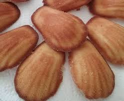 Madeleines Au Caramel Beurre Sale Au Thermomix Plat Et Recette Recette Madeleine Facile Recette Madeleine Recette Chinois Thermomix