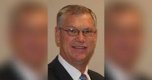 Robert Auge's Instagram, Twitter & Facebook