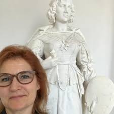 Beate Kuhn: Ceramic Works from the Freiberger Collection : Buy Online at  Best Price in KSA