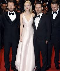 She made her professional acting debut on stage in the 2004 kevin elyot play forty winks at the royal court theatre. Carey Mulligan Takes The Plunge For The Great Gatsby Premiere At Cannes Celebrity News Showbiz Tv Express Co Uk