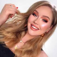 Nikkietutorials also posted a video to confirm the news of the postponement. Nikkie De Jager Birthday Real Name Age Weight Height Family Contact Details Boyfriend S Bio More Notednames