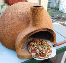 Four A Pizza Exterieur A Fabriquer Soi Meme En Utilisant Une Balle De Gym Four A Pizza Exterieur Four A Pizza Diy Four A Pizza