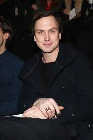 Pierre trifft schauspieler lars eidinger zum gediegenen fischbrötchenessen in hamburg. Lars Eidinger Alchetron The Free Social Encyclopedia