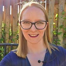 Shelly Mead's Instagram, Twitter & Facebook