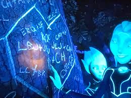 Emile hirsch as jim lake jr. Anyone Noticed Jlj James Jim Lake Junior And Cn Claire Nunez On The Heart Tree In 3below Trollhunters