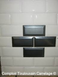Pose carrelage metro carrelage metro mural l esprit citadin dans votre salle de carrelage 10×20 metro blanc noir carrelage 1er choix les petits carreaux rectangulaires du metro parisien se font carrelage metro blanc sans joint beau poser du carrelage metro carrelage metro tout savoir sur le style urbain et retro Pose De Carrelage Metro Sans Joint Venus Et Judes