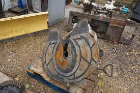 In this episode we talk about what to do if your 5th wheel get stuck.#5thwheel#trucker#eratransport#eraservice. Semi Truck 5th Wheel Hitch Plate Sw Metro Wood Chipper Skid Loaders Equipment K Bid