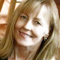 Julie Erb's Instagram, Twitter & Facebook