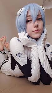 Ayanami Shitposting added a new photo.