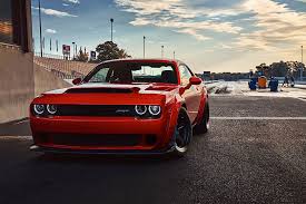 Are you torn between the srt® hellcat or the srt hellcat redeye? Dodge Challenger Srt Demon Spezifikationen Fotos 2017 2018 2019 Autoevolution In Deutscher Sprache