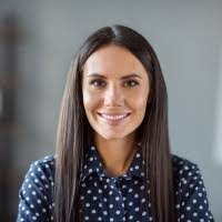 Carla Neumann's Instagram, Twitter & Facebook