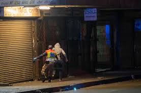 South africa's government has adopted a gradual and phased approach to reopen the economy from may 1. Go Home South Africa Has 1st Deaths As Lockdown Begins World News Us News